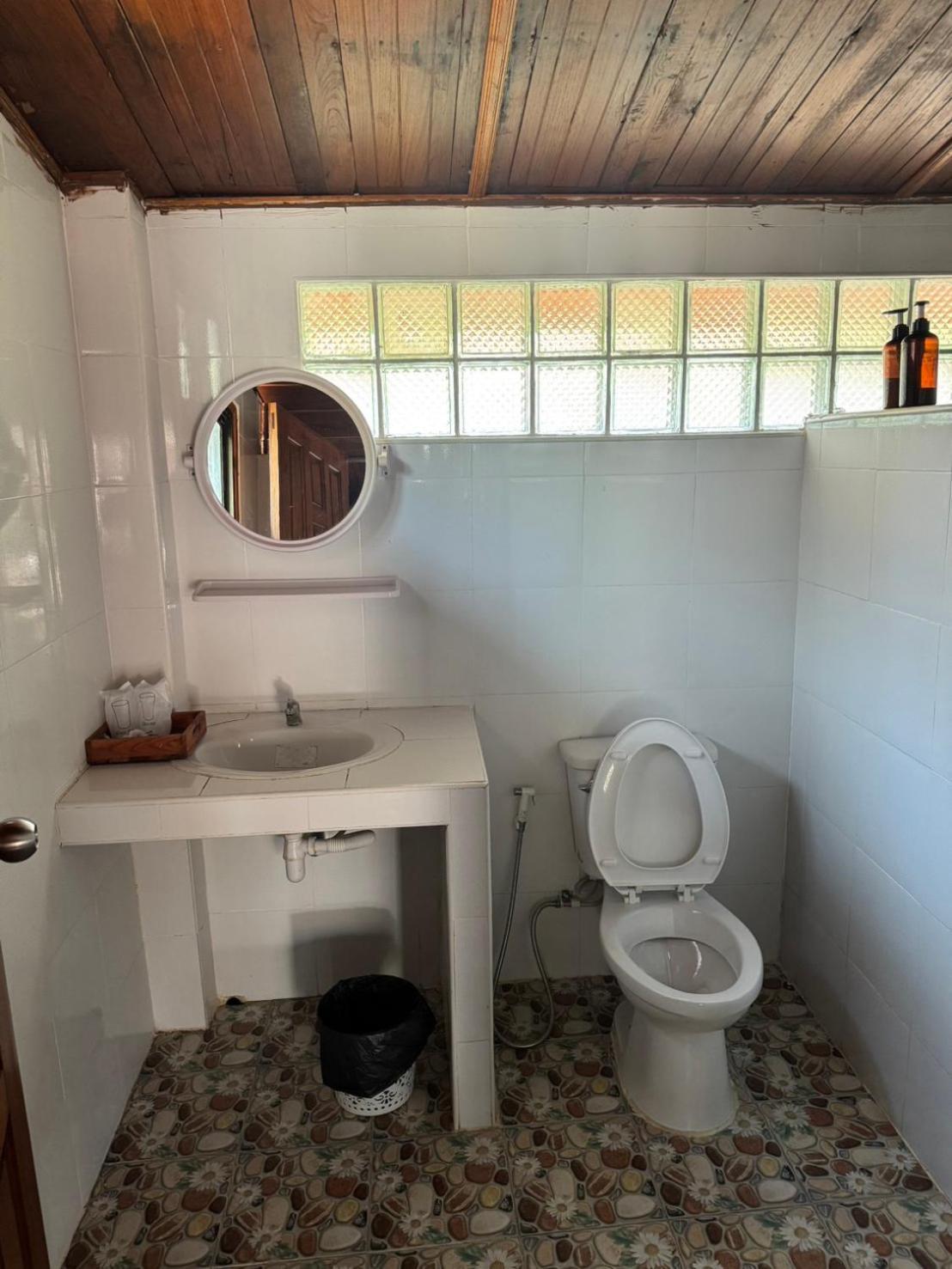 Denchai City Resort เด่นชัยซิตี้ รีสอร์ท Phrae Exterior foto