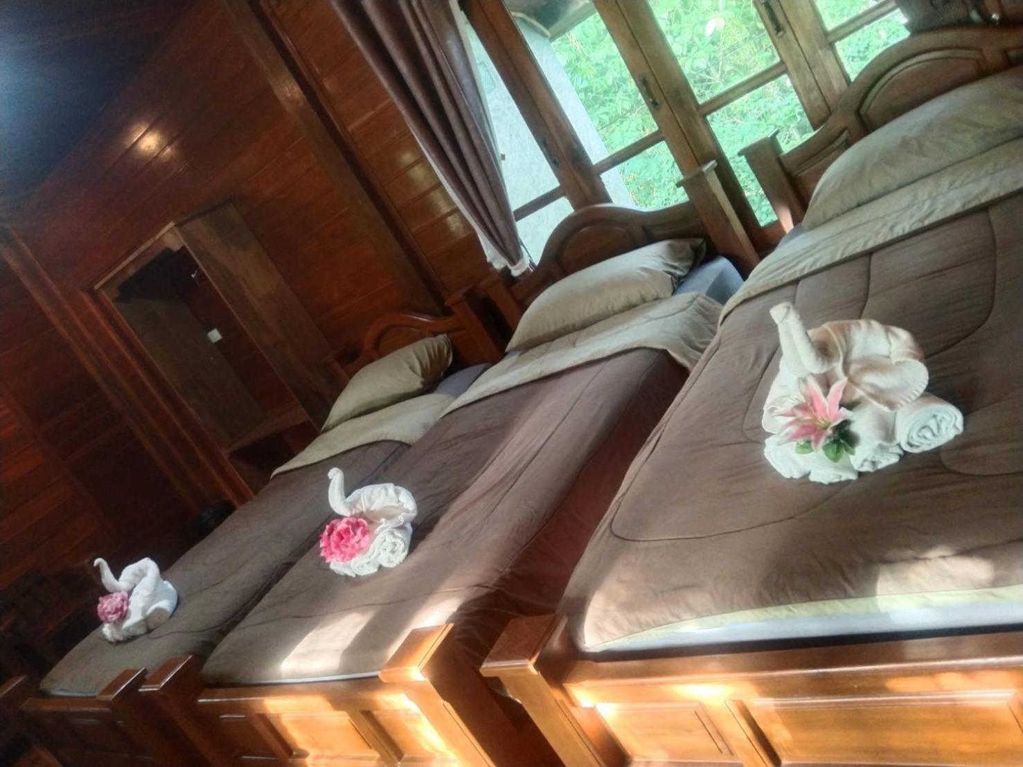 Denchai City Resort เด่นชัยซิตี้ รีสอร์ท Phrae Exterior foto